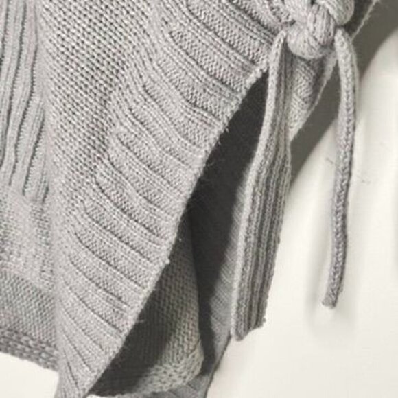 Alga Womens S/M Gray Knit Poncho Sweater Oversized Pockets Boho Boxy Open Sides - Picture 8 of 14